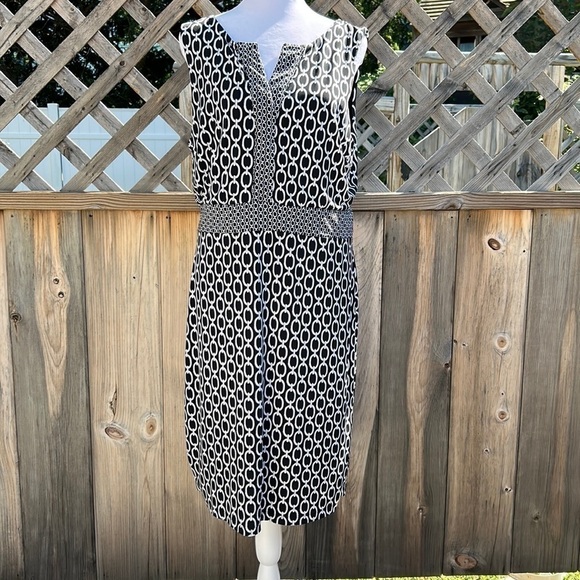 Unchained by Ann Taylor Outlet Size Large Petite - Picture 1 of 8